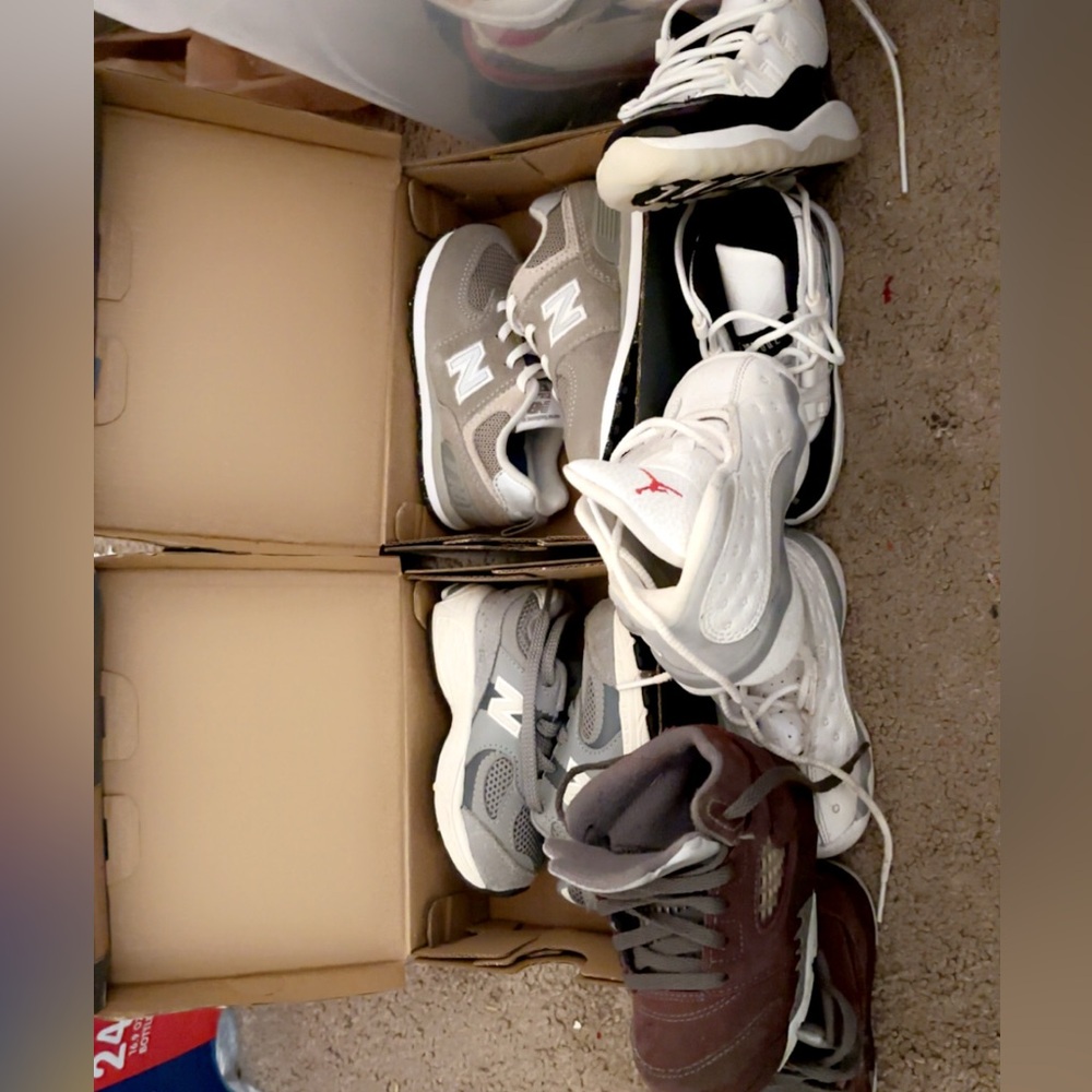 5 pair of size 6c toddler shoes for $150 - Picture 1 of 3